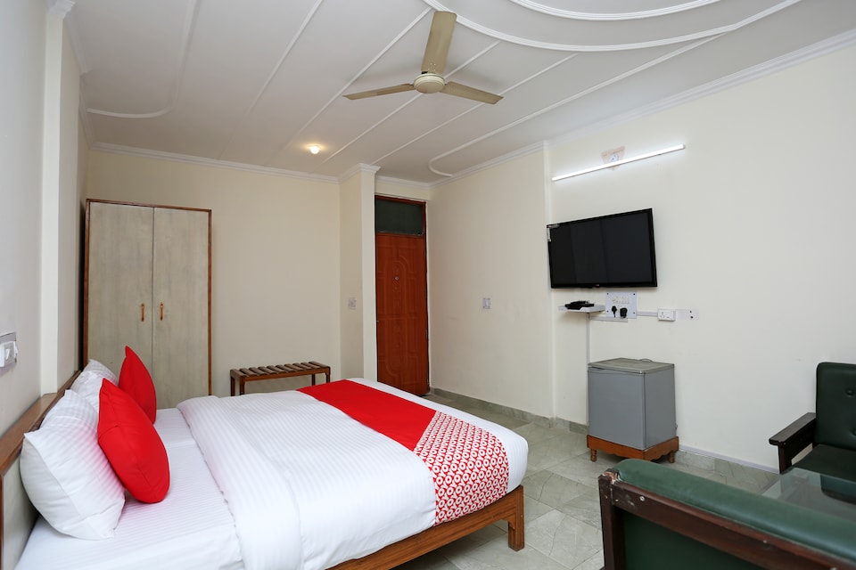 OYO 14100 Hotel D Meridien, Manesar, Manesar
