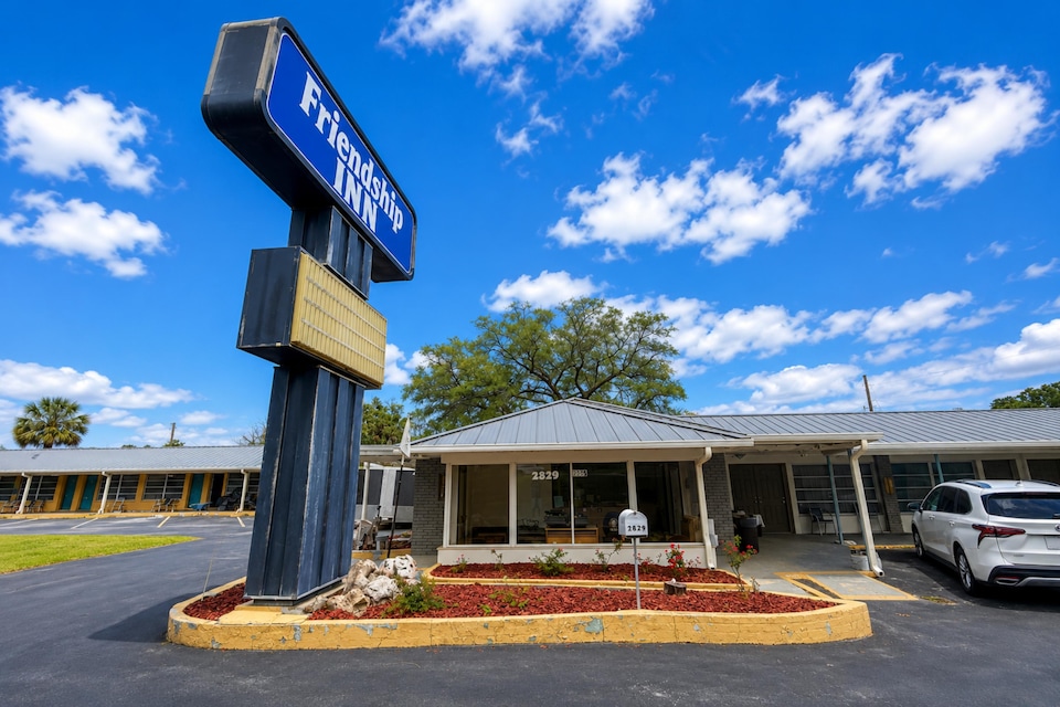 Friendship Inn Near Golf Course Ocala FL, Ocala Central FL, Ocala FL