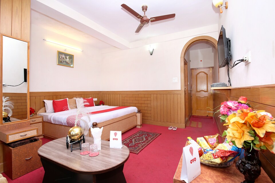 OYO Home 14106 Exotic Hill View, Shoghi, Shimla