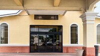 Studio 6 Suites Houston, TX - Spring