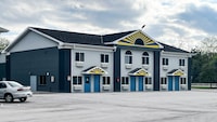 Motel 6 Tiffin, OH