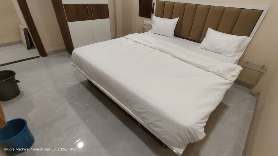 Hotel O Aura Mall Bhopal, New Market Bhopal, Bhopal