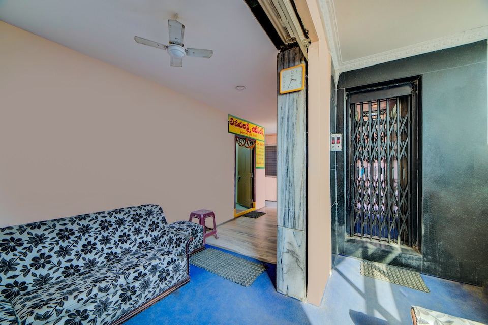 OYO 14116 Hotel Sri Venkata Balaji Residency, Kukatpally, Hyderabad