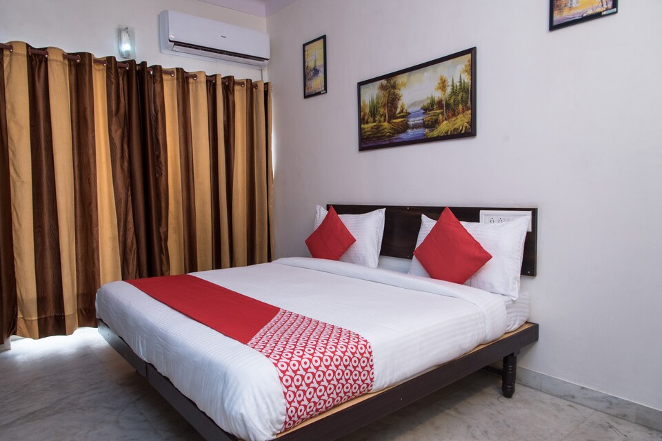 OYO 14118 Hotel Kalika Palace, Fateh Sagar, Udaipur