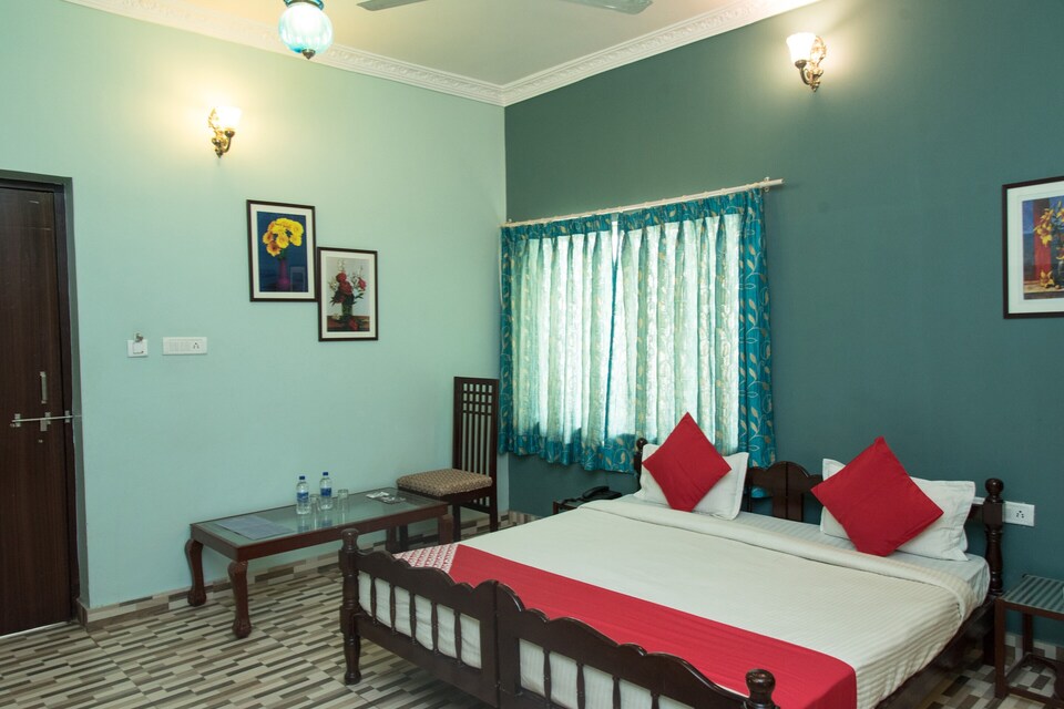 OYO 14119 Hotel Manwar, Fateh Sagar, Udaipur