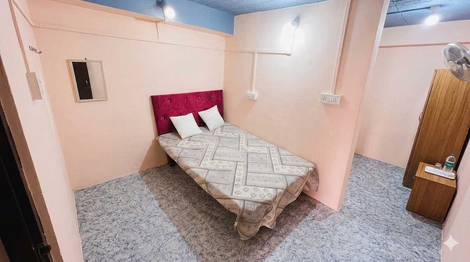 Rudra Oyo Rooms, Azamgarh, Azamgarh
