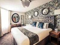 Nottingham city centre by Sunday