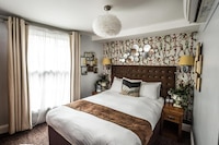 Nottingham city centre by Sunday