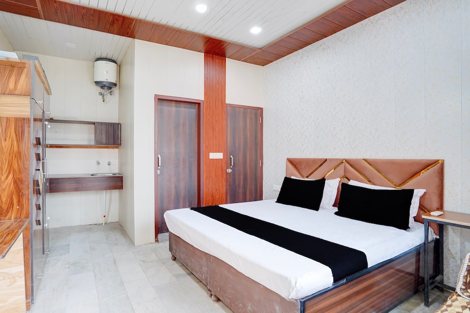 Hotel O Royalembassy Hotel and Restaurant, Jalandhar, Jalandhar