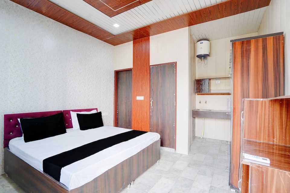 Hotel O Royalembassy Hotel and Restaurant, Jalandhar, Jalandhar