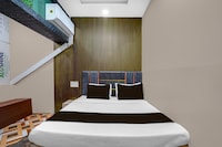 Hotel O 7 Seas