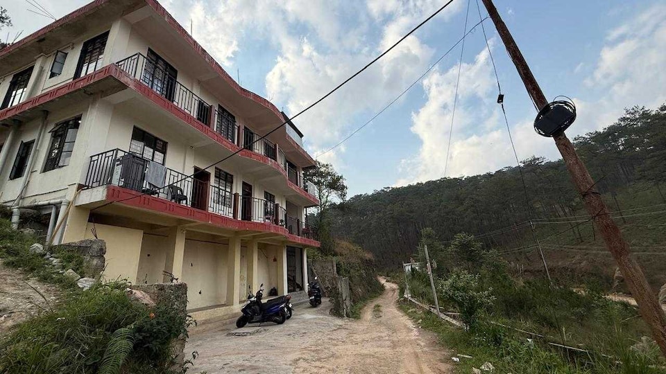Hotel O The Pillar & Pine Guest House, Shillong, Shillong