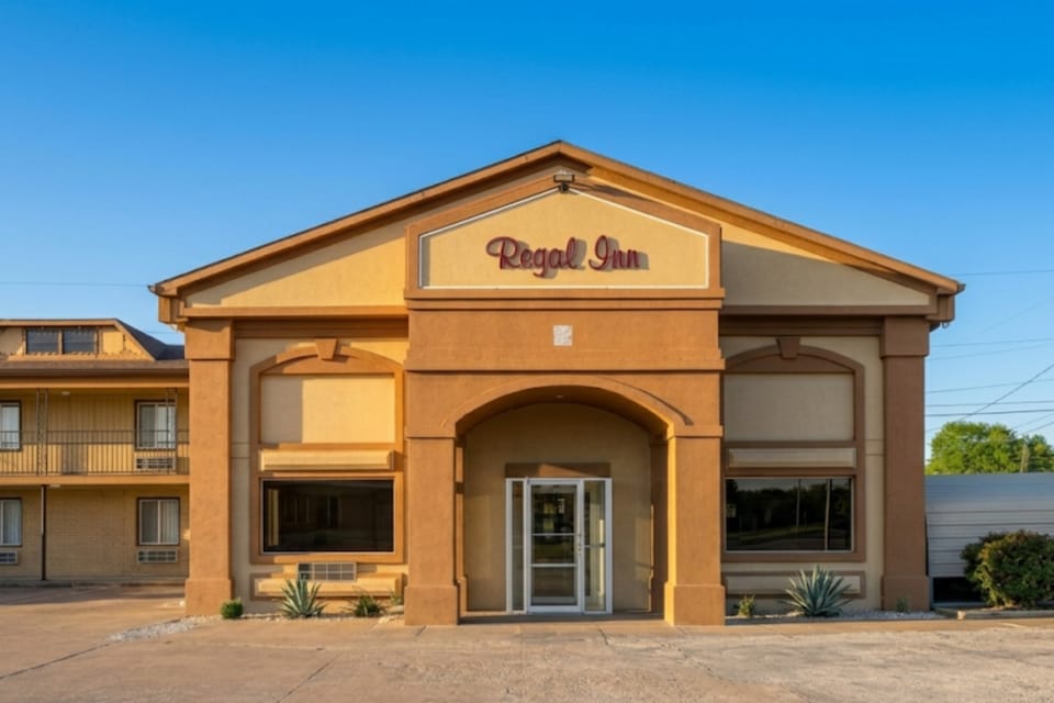 Regal Inn Coffeyville KS US 169, Coffeyville KS, Coffeyville KS