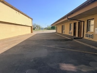 Regal Inn Coffeyville KS US 169