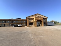 Regal Inn Coffeyville KS US 169
