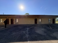 Regal Inn Coffeyville KS US 169