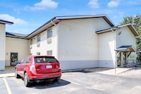 Coldwater Inn & Suites near I 69