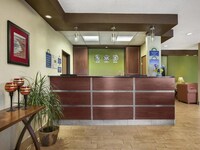 Saint Joseph Inn & Suites Benton Harbor near I-94