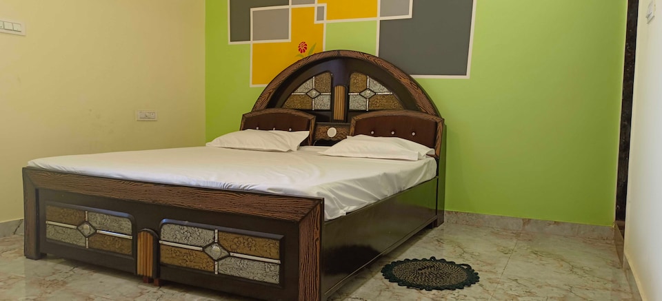 OYO 844477 CHAM HOME, Airport Road - Raipur, Raipur