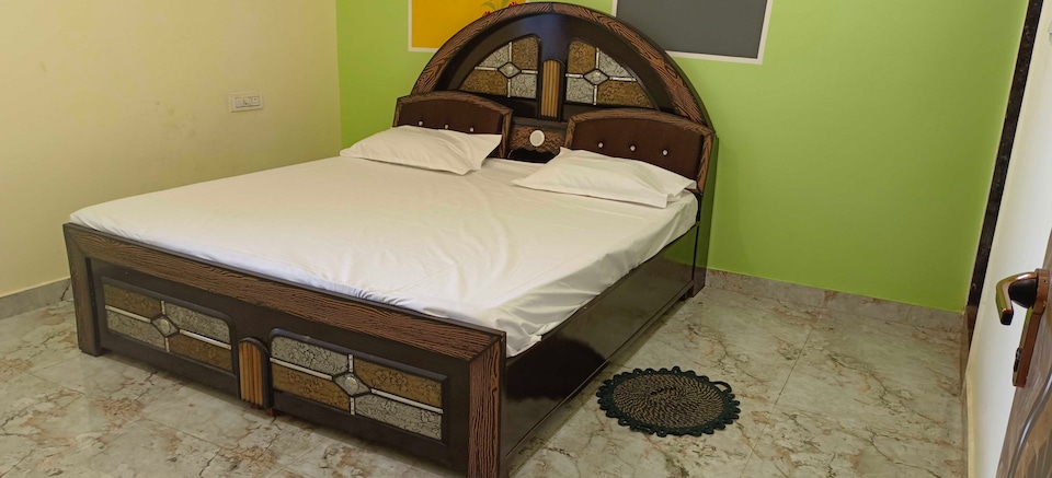 OYO 844477 CHAM HOME, Airport Road - Raipur, Raipur