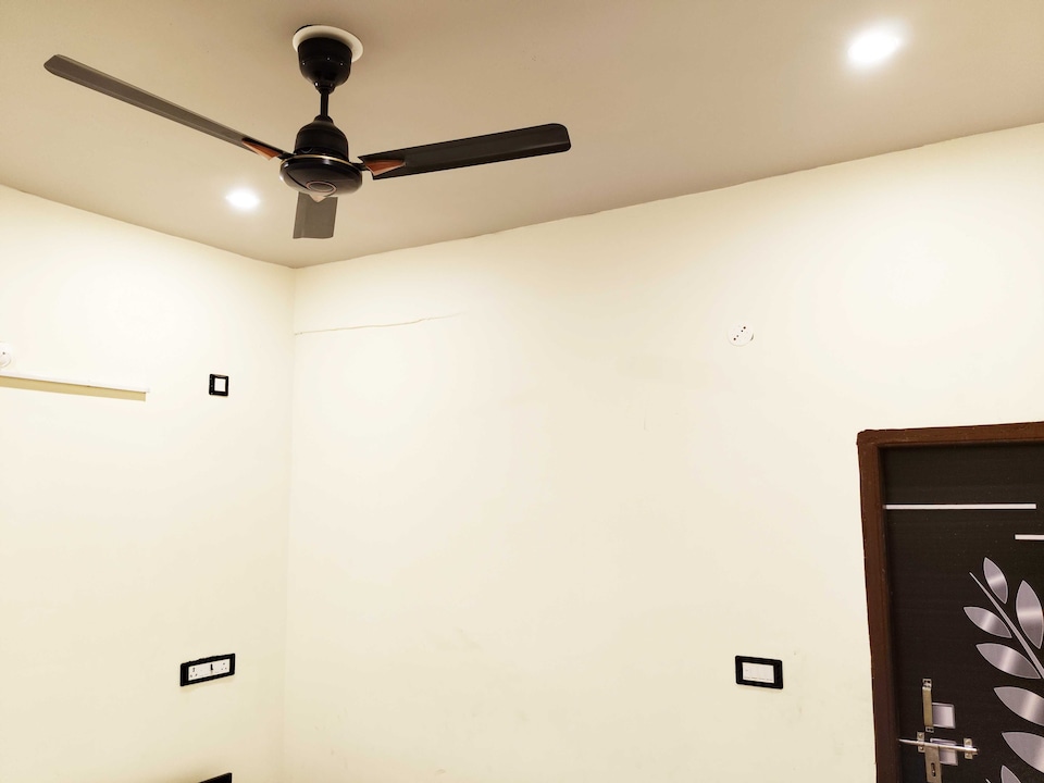 OYO 844499 Hotel Hilltop, Sasaram, Sasaram