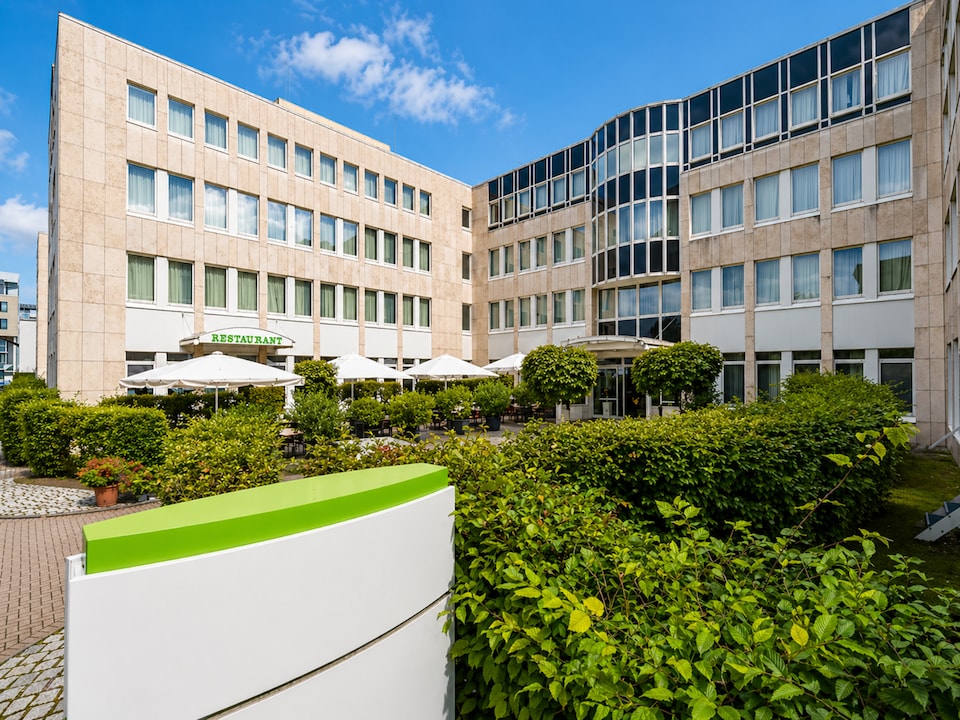 Sunday Hotel Frankfurt Airport - Neu-Isenburg, Offenbach, Neu-Isenburg