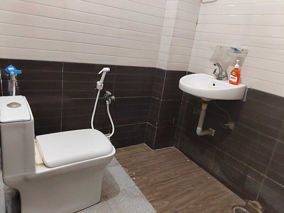 HOTEL O SRN Hotel & Guest House, Golghar, Gorakhpur