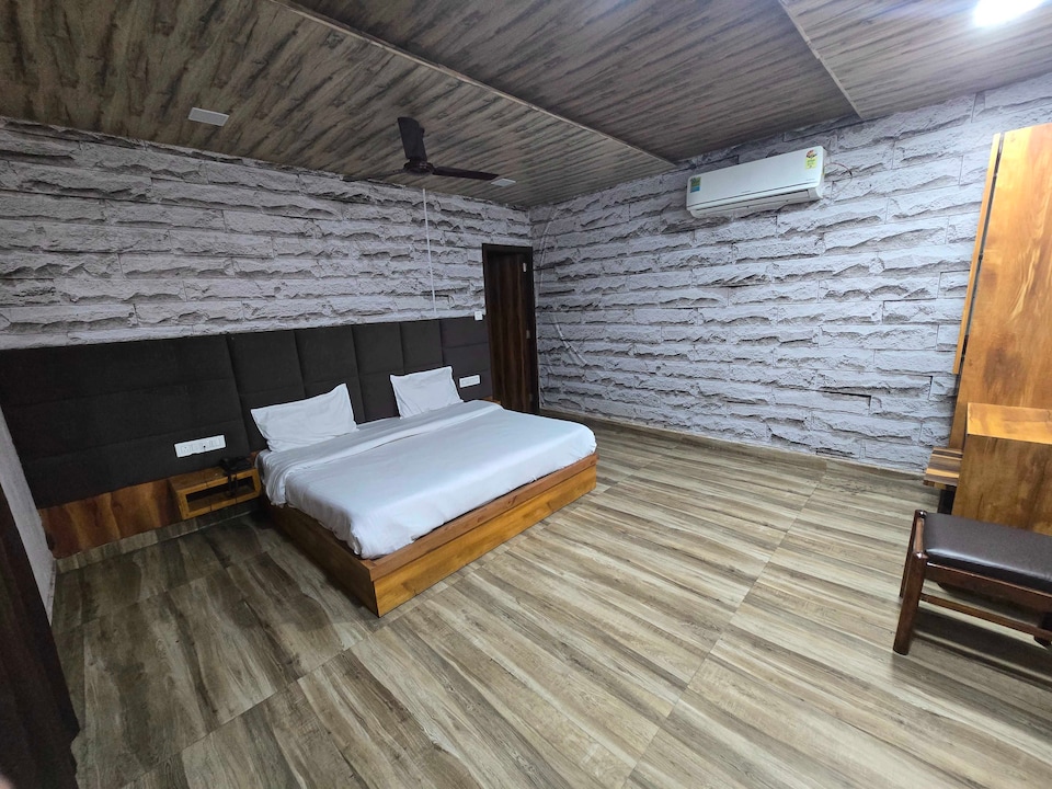 Hotel O Primrose, Golden Temple Road Amritsar, Amritsar