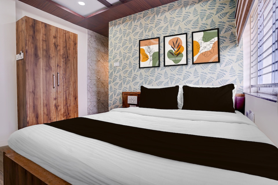 Super Townhouse KMF Dharwad Formerly Shri Durga Comforts, Dharwad, Hubli-Dharwad