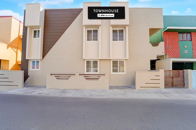Super Townhouse Saibaba Colony Bus Terminal Formerly S M Residency
