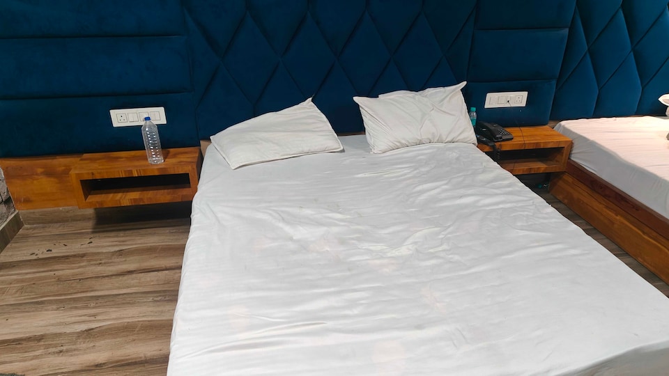 Hotel O Sallow Grand, Amritsar Bus Stand, Amritsar