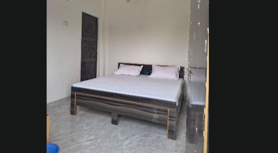OYO 844546 Shree Net Residency, Basti, Basti