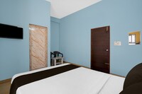 Hotel O SRI VENKATADRI ROOM