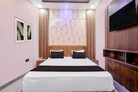 Hotel O M S GALAXY 