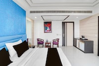 Palette-Seven Axis Hotel by 4 Square Nearest Vaishali And Anand Vihar Metro Station 