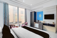 Palette-Seven Axis Hotel by 4 Square Nearest Vaishali And Anand Vihar Metro Station 