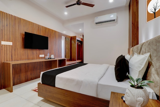 Townhouse Laksar Road Haridwar Formerly Waliya Hotel