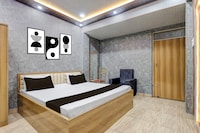 Hotel O R R International 
