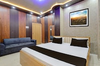 Hotel O R R International 