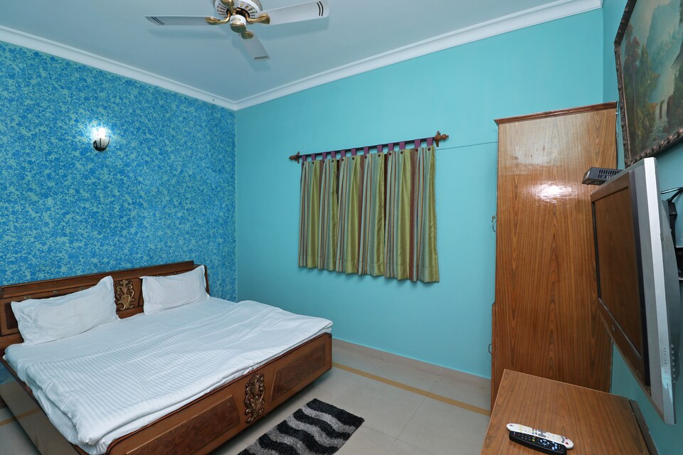 OYO Home 14154 Exotic 3BHK Villa Mehragaon Sattal Chowk, Bhimtal Nainital, Nainital