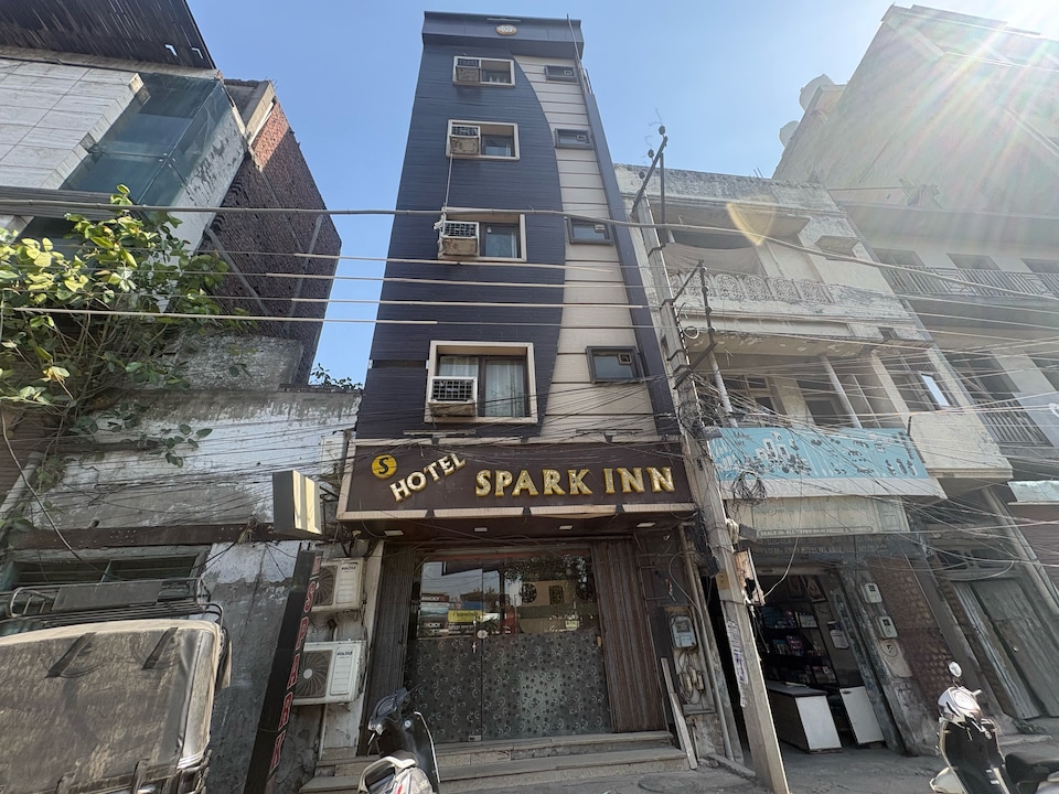 Hotel O spark inn, Golden Temple Road Amritsar, Amritsar