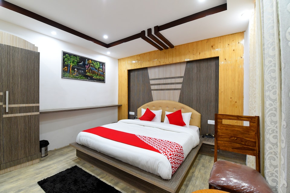 OYO 14177 Hotel Hhh, Shoghi, Shimla