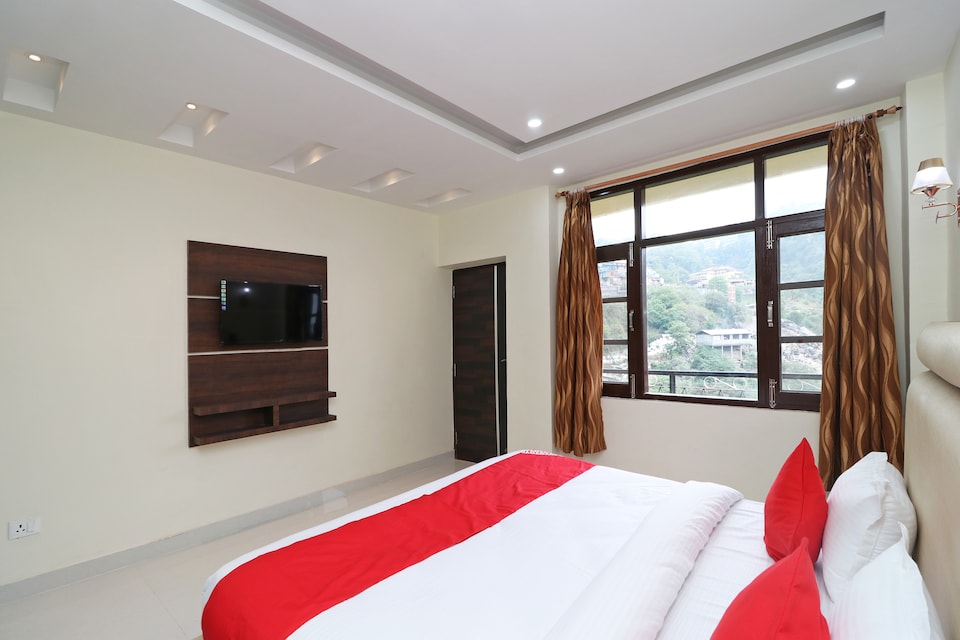 OYO Home 14188 Mountain View 1RK, Gandhi Chowk Mussoorie, Mussoorie