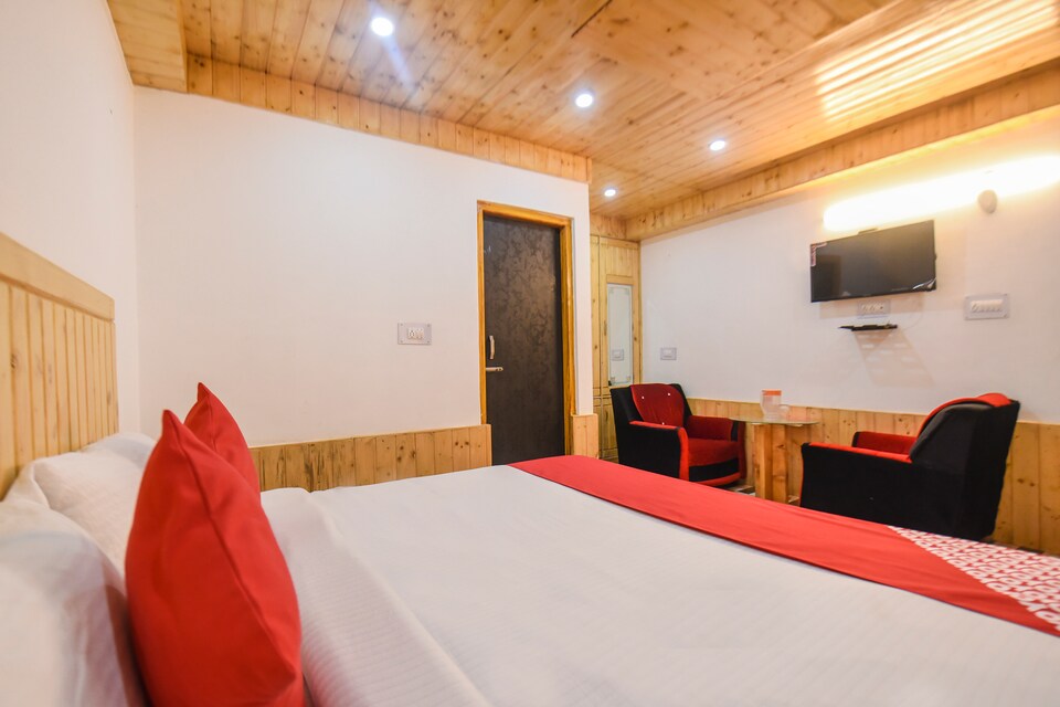 OYO 14202 Rajinder Regency, Kachighati, Shimla
