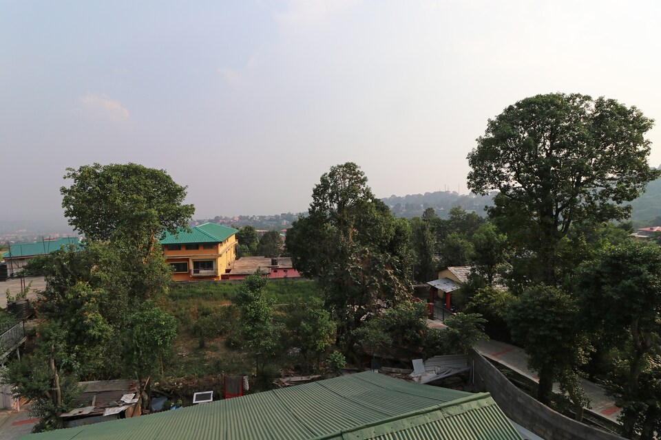 OYO Home 14221 Cozy 1 BHK, Dharamshala, Dharamshala