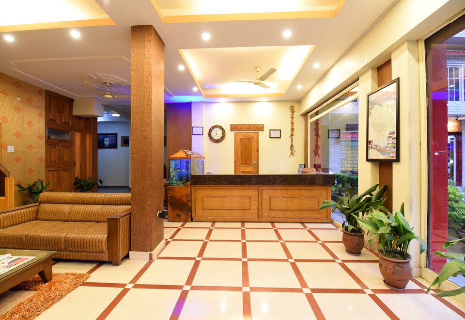 OYO Home 14222 Enticing Stay, Kullu Bhuntar Area, Manali