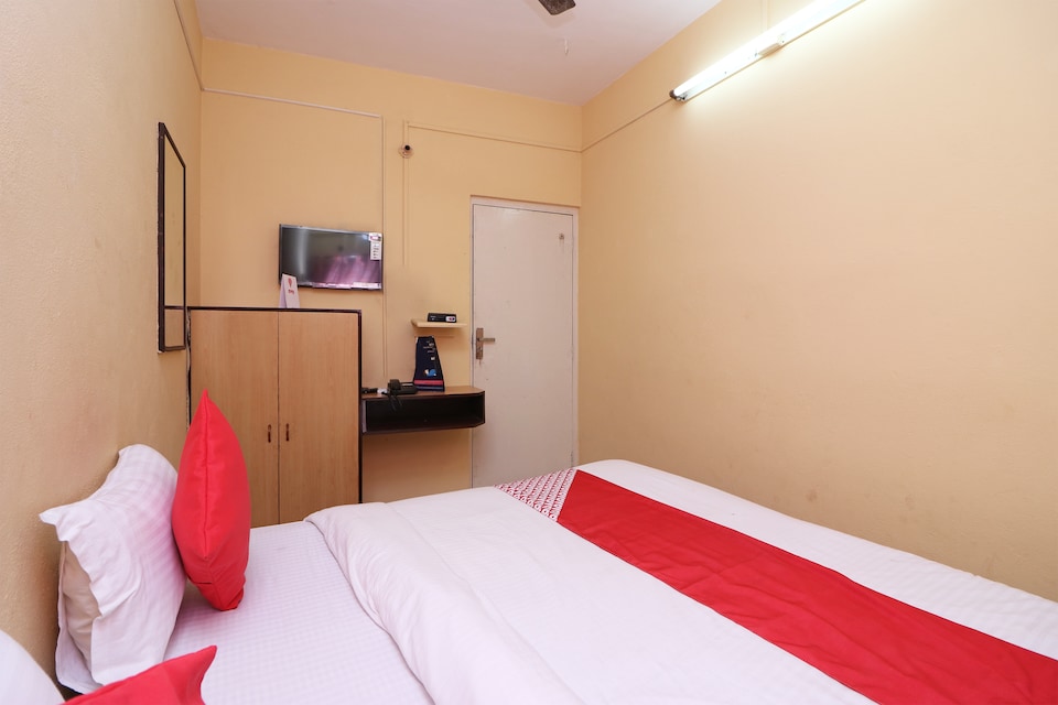 OYO 14232 Behala Guest House, Behala Kolkata, Kolkata
