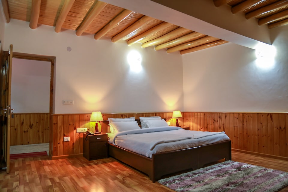 OYO Almighty Guest House, Chulung Road, Leh-Ladakh