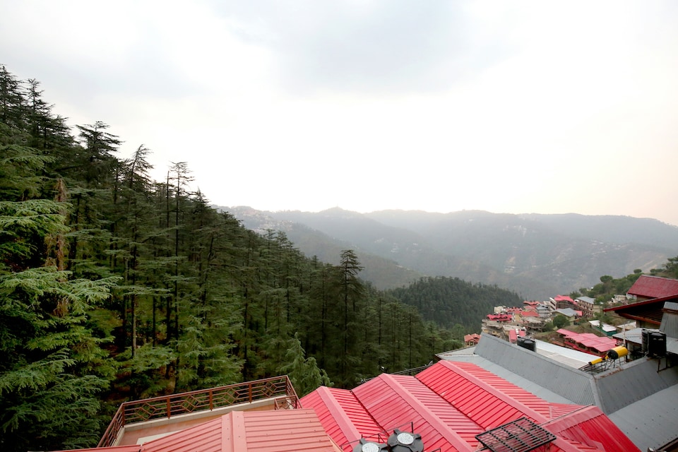 OYO Home 14252 Snow View 4BHK, Bharari, Shimla