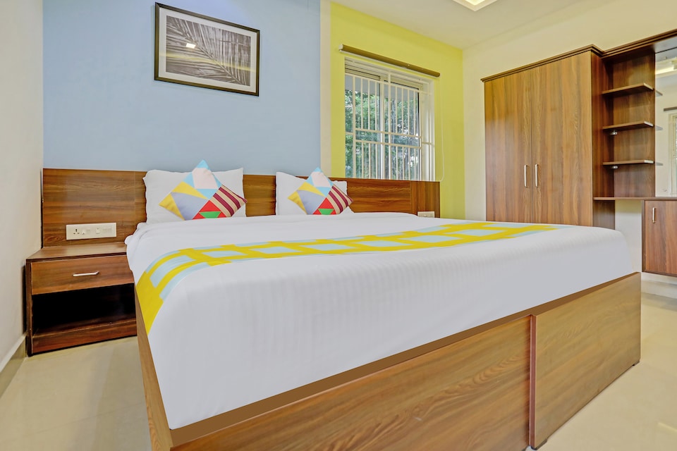 OYO Home 14274 Elegant Studio Near Lulu Mall, Edapally Kochi, Kochi